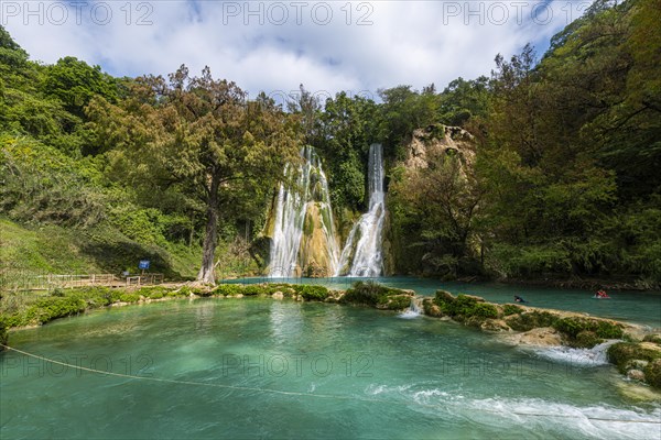 Minas viejas waterfalls