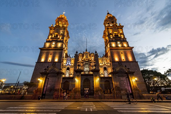 Morelia cathedral at night