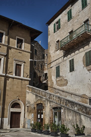 Piazza G. Garibaldi with the Teatro Salvini and stairway to the old town