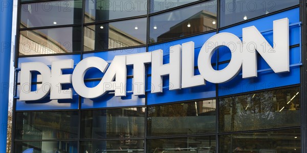 Decathlon sign and logo