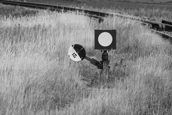 Hand switch and track of the island railway