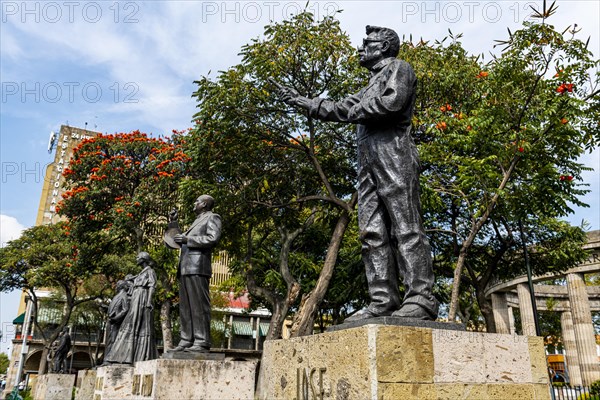 Rotonda de los Jaliscienses Ilustres parque