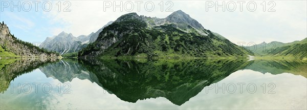 Tappenkarsee lake in the Radstaedter Tauern mountain range of the Alps