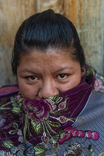 Portrait of a Tzotzil marketwoman