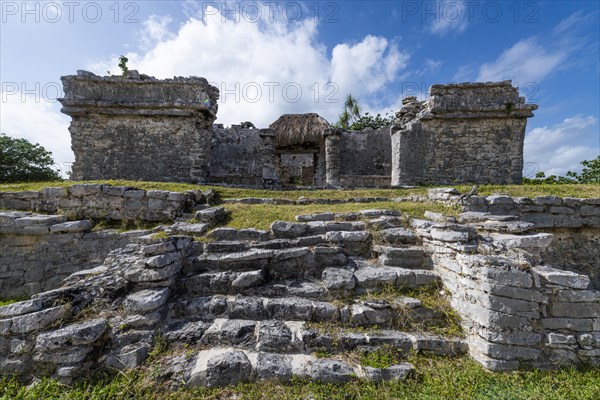 Pre-Columbian Mayan walled city Tulum