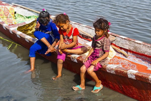 Marsh arab children