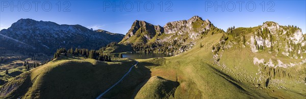 Seebergsee with Muntiggalm and Geisshoeri