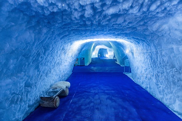 Carved tunnels in the Glacier paradise