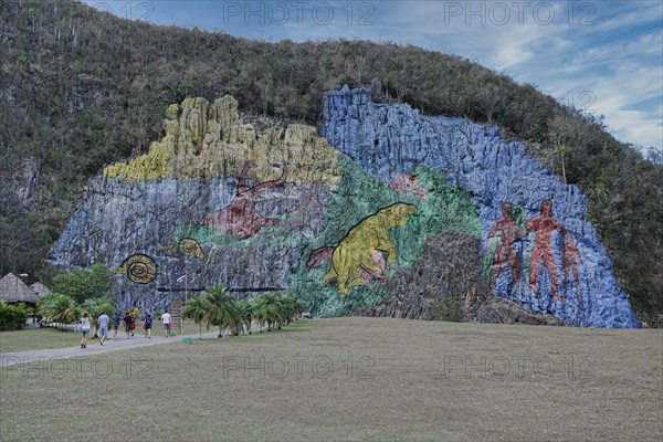 Mural de la Prehistoria