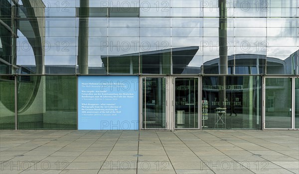 Entrance to the Wall Memorial at the Marie Elisabeth Lueders House