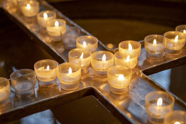 Candles in St. Peter's Cathedral