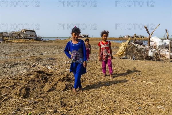 Marsh arab children