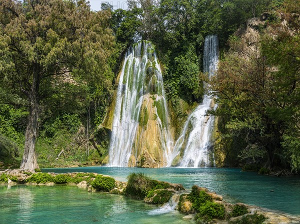 Minas viejas waterfalls