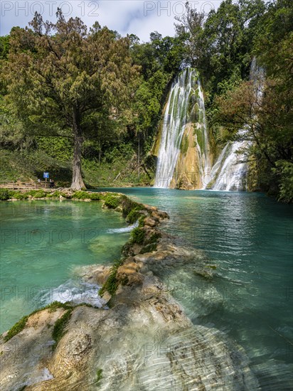 Minas viejas waterfalls