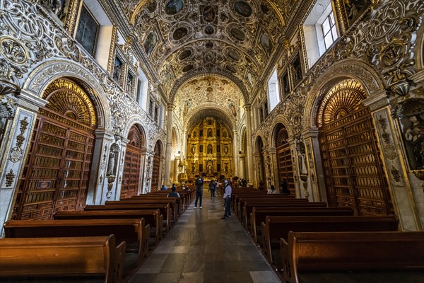 Beautiful interior of the Church of Santo Domingo de Guzman