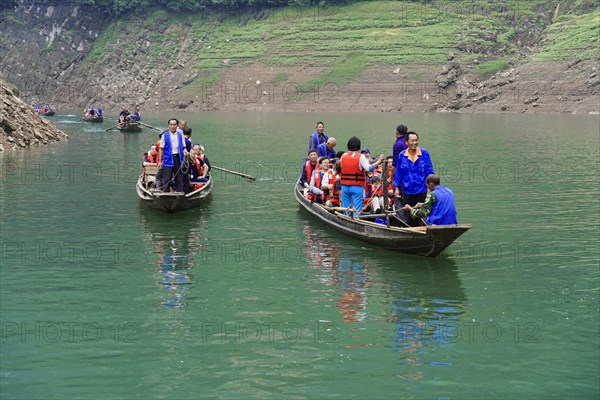 Excursion boats with passengers on the Yangtze River