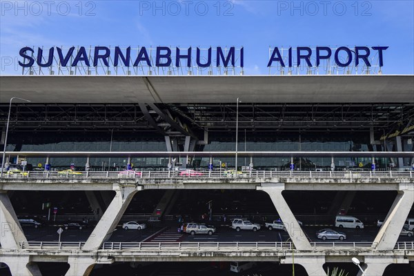 Cars at the departure terminal Suvarnabhumi Airport Bangkok