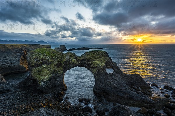 Gatklettur at sunrise