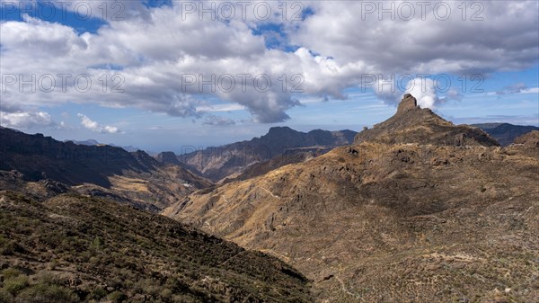 View from Mirador de Degollada Becerra to Roque Bentayga