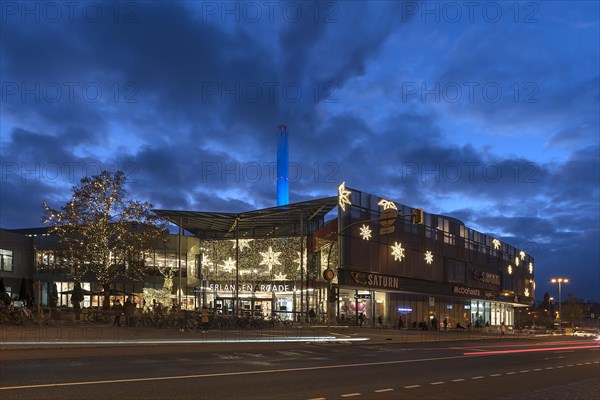 Christmas decoration of the Erlangen Arcaden shopping centre in the evening