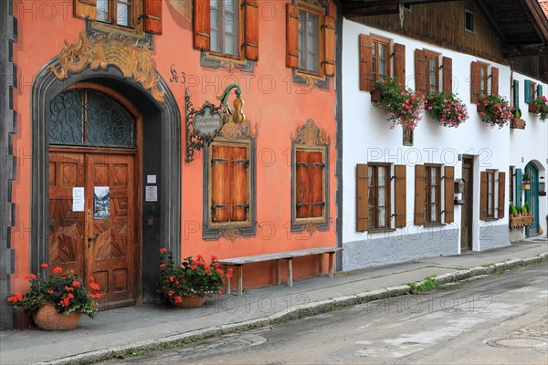 Violin making museum