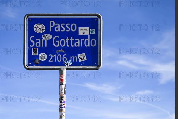 Place-name sign Gotthard Pass