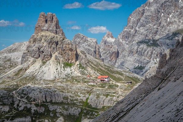 Three Peaks Hut in Sesto Dolomites