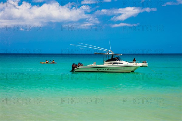 Boat on Beau Vallon beach