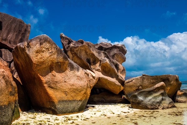 Granite rock landscapes at the side of Baie Laraie beach