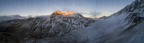 Sunset at the Flueela Pass