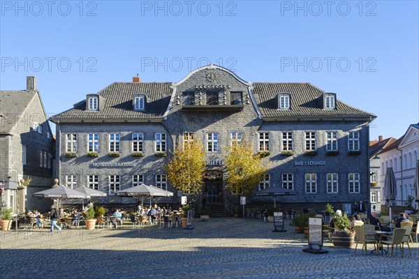 Slate facade on the Kaiserringhaus