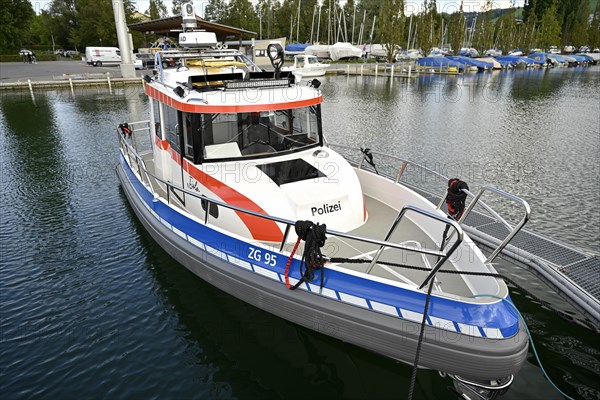 Boat Lake Zug Police