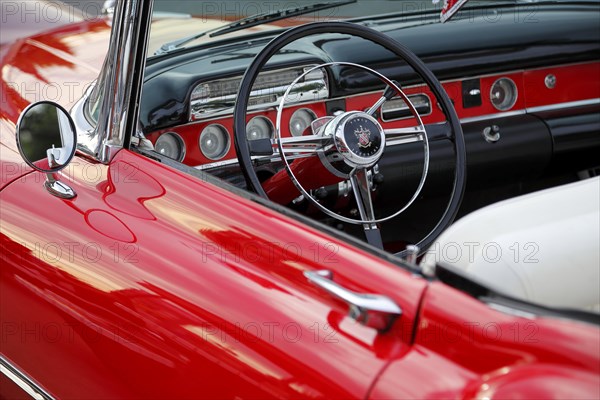 Steering wheel in a vintage car