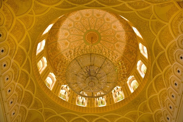Dome Sultan Qaboos Mosque