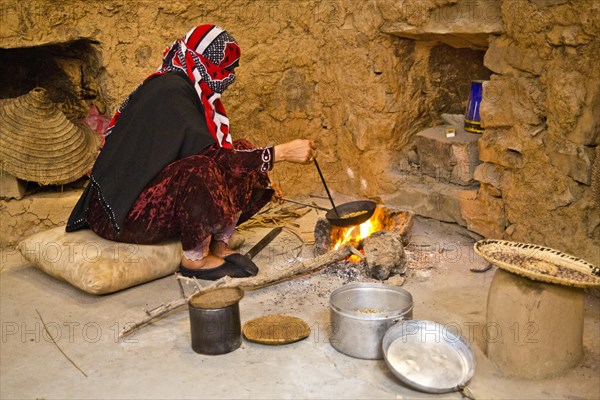 Roasting coffee beans