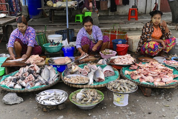 Fish market in Mandalay