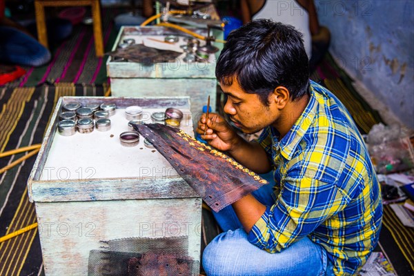 Painting earrings