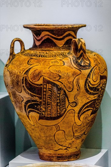 Amphora decorated with elaborate floral patterns