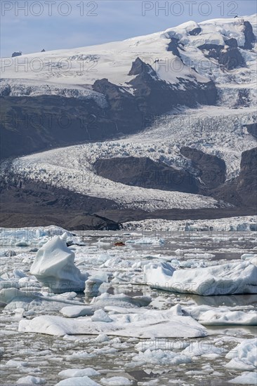 Fjallsarlon ice lagoon