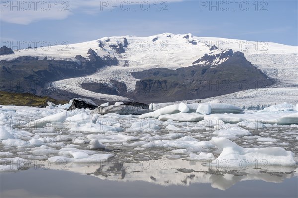 Fjallsarlon ice lagoon