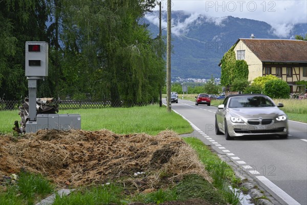 Mobile speed camera