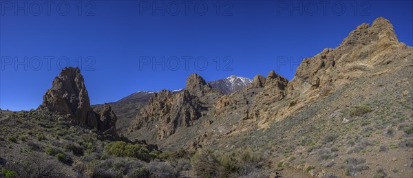 Left La Catedral volcanic vent from Mirador de La Ruleta at Roques de Garcia