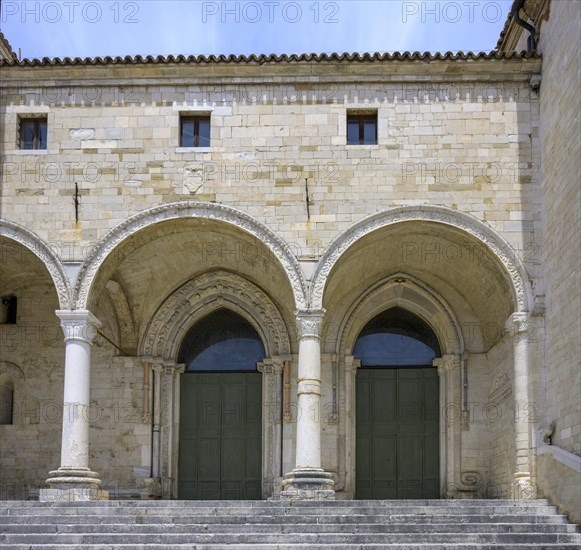 Portal of the Cathedral di San Leopardo