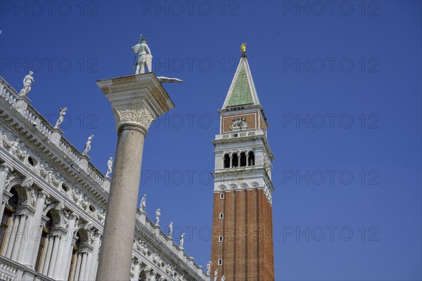 Biblioteca Nazionale Marciana Columna de San Teodoro and Campanile di San Marco