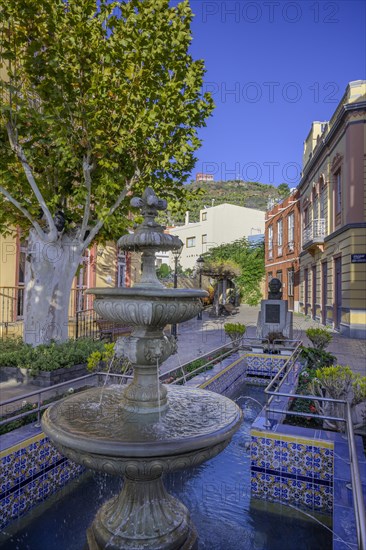 Fountain at the Plaza de la Vica