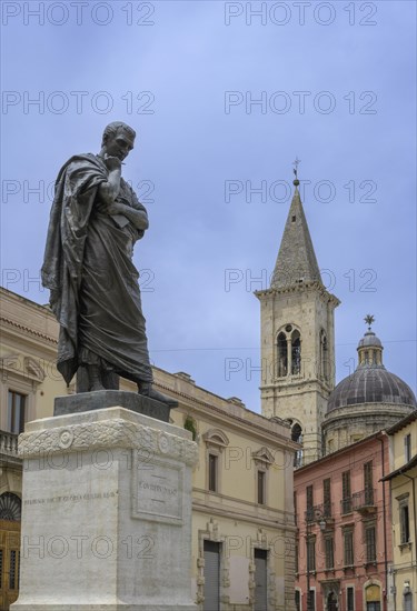 Statue of Ovid