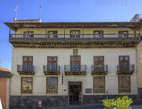 Casa de los Balcones in the old town