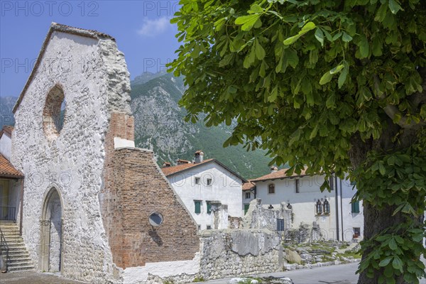 Ruins of the church that collapsed in the 1976 earthquake