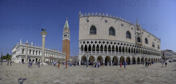 Palazzo Ducale Biblioteca Nazionale Marciana Columna de San Teodoro Colonna di San Marco and Campanile di San Marco