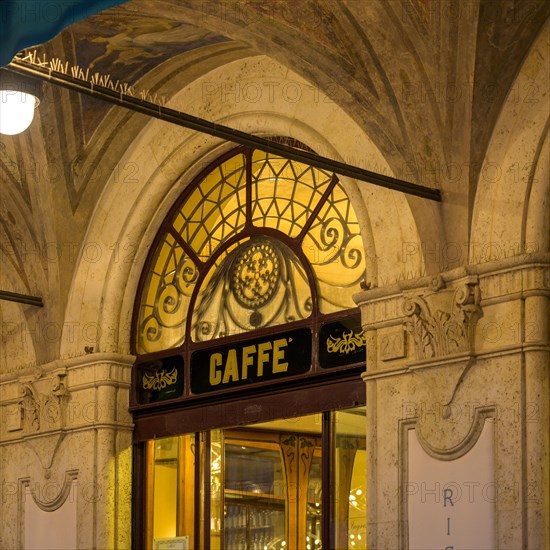 Cafe Meletti in Piazza del Popolo